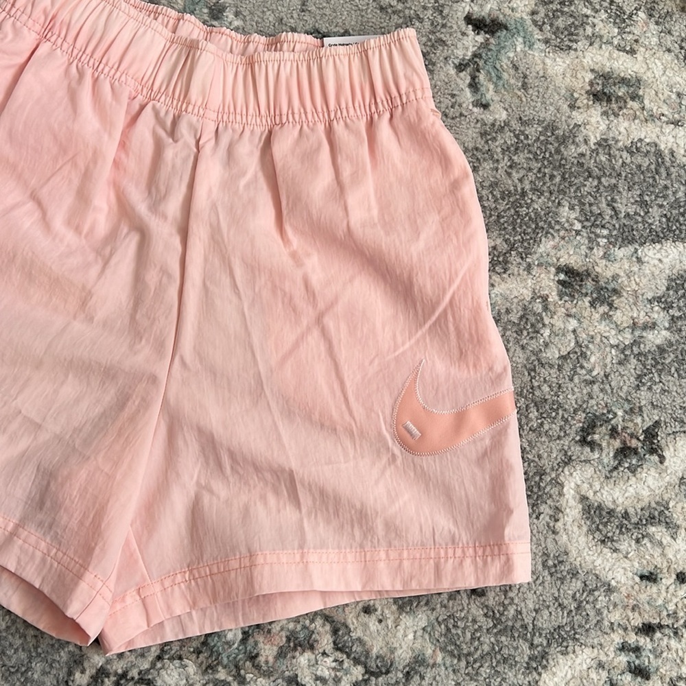 Nike High Rise Shorts - Picture 3 of 10
